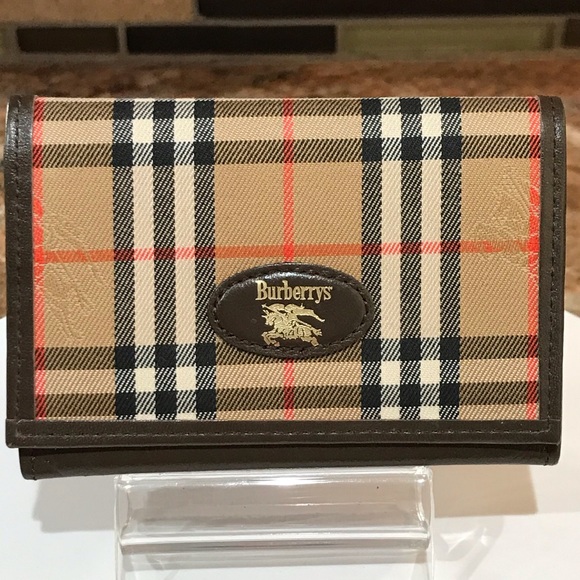 Burberry Signature Nova Check Card/ID Holder 😍❤️‍🔥 - Picture 1 of 17